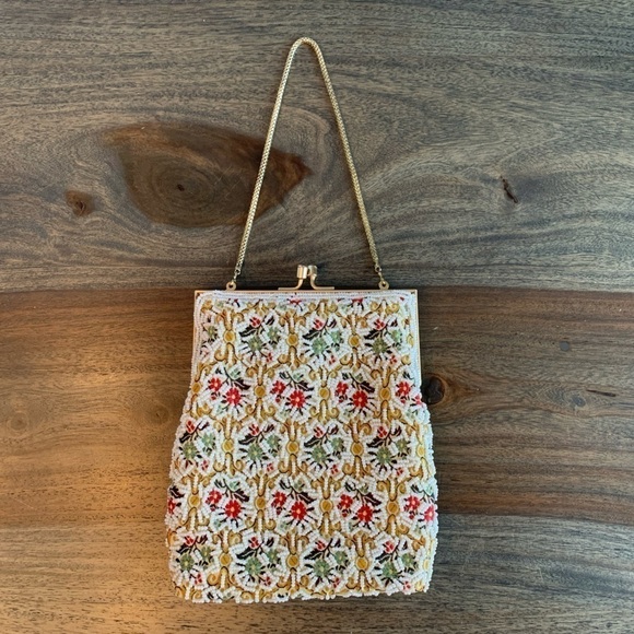 Du-Val Handbags - Du-Val Vintage Beaded Purse Made in Hong Kong Gold Tone Chain Flowers Multicolor